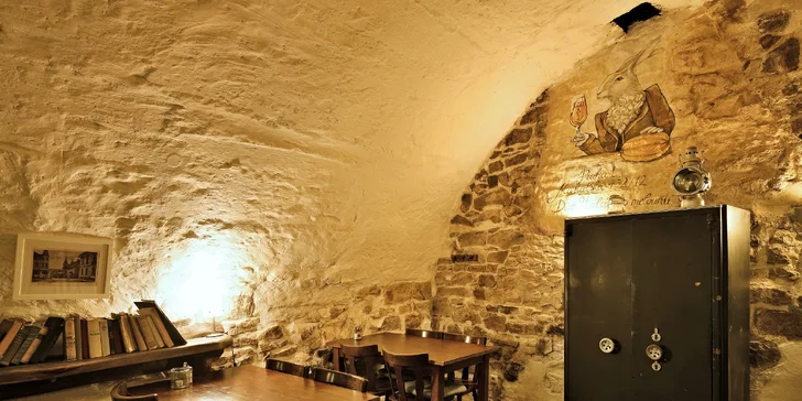 Masová hostina: klobásy nebo žebra, křídla a koleno a 6 piv nebo limonád