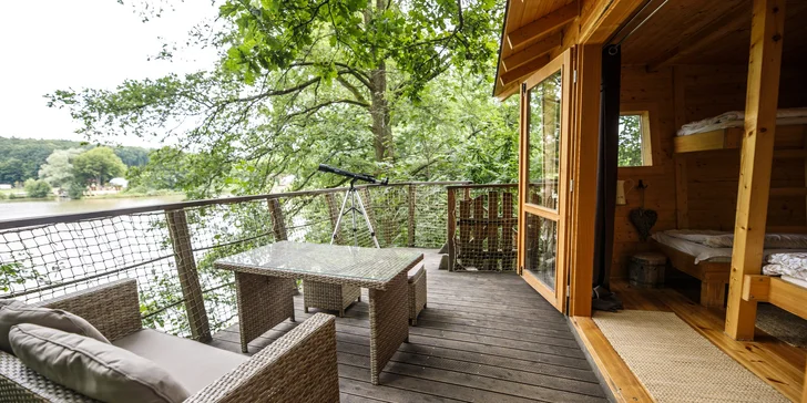 K dispozícii sú domčeky Manka a Rumcajs (na fotke Treehouse Manka).