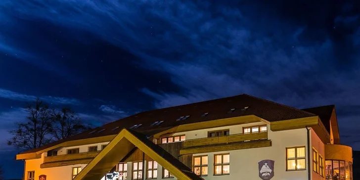 Pobyt ve 4* hotelu v Beskydech: polopenze a neomezeně bazén i sauna