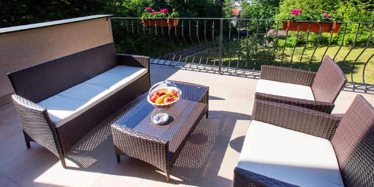 Relaxační pobyt v Trenčianských Teplicích: snídaně, privátní wellness i masáž