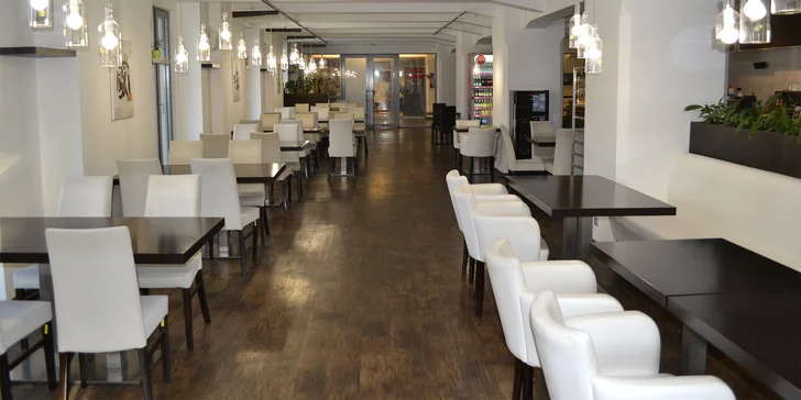 Otevřené vouchery v hodnotě 300–1200 Kč do asijské restaurace Mr. Wok