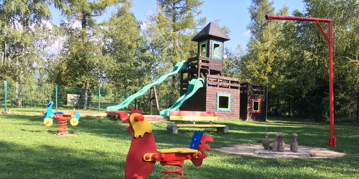 Pobyt pro dva nebo rodinu: polopenze, wellness, velké hřiště i minizoo