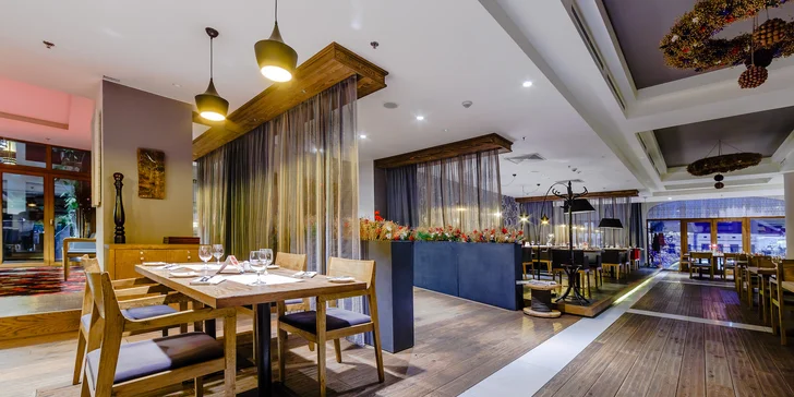 Pobyt v luxusním 5* hotelu v polském Řešově: velké pokoje, snídaně, wellness