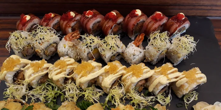 32 kousků sushi pro milovníky Asie: losos, tuňák, krevety i houbičky shitake