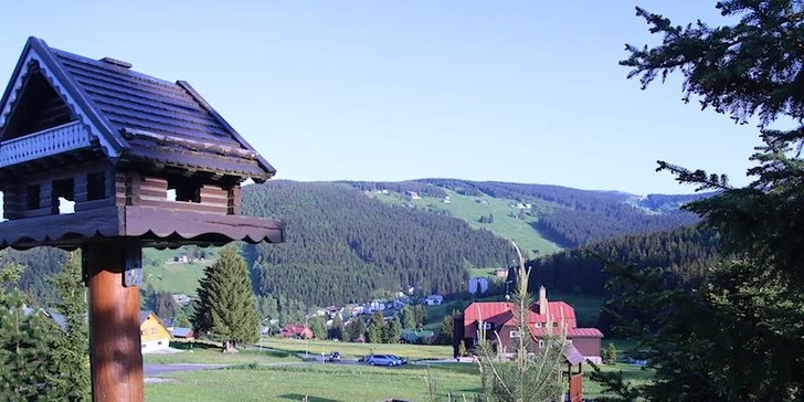 Pobyt v penzionu v Peci pod Sněžkou pro pár i rodinu: polopenze a výlety