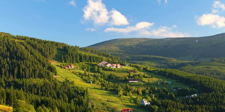 Dovolená v Peci pod Sněžkou se snídaní či polopenzí i saunou