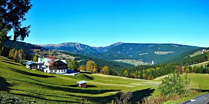 Pobyt v penzionu v Peci pod Sněžkou pro pár i rodinu: polopenze a výlety