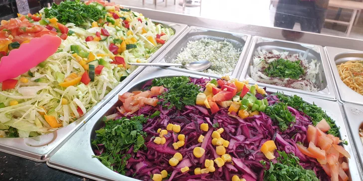 Kebab v tortille nebo chlebu i velký a malý box s hranolky: hovězí nebo kuřecí