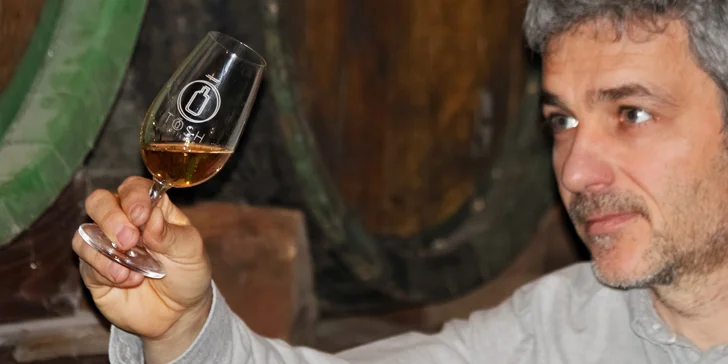 Hodinová exkurze do palírny whisky s uvítacím drinkem a degustací vzorků