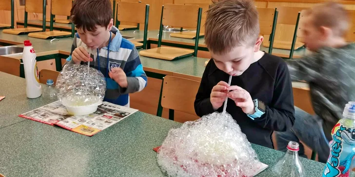 Příměstský tábor pro malé vědce: pestrý program, pokusy, výlet i strava