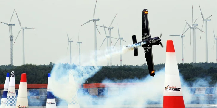 Fanděte Martinu Šonkovi: zájezd na Red Bull Air Race Balaton vč. vstupenky