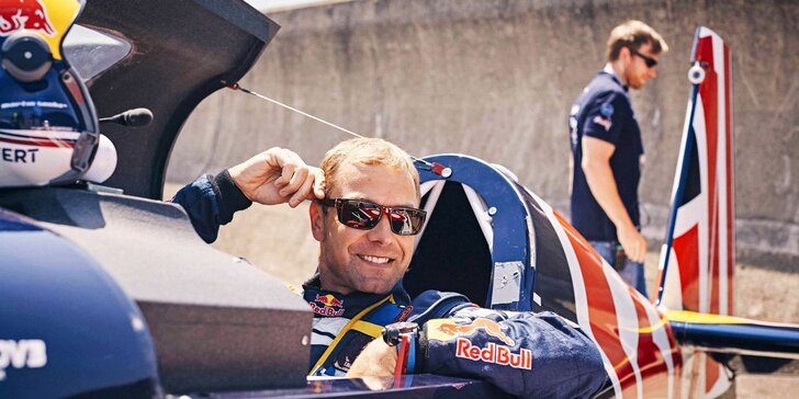 Fanděte Martinu Šonkovi: zájezd na Red Bull Air Race Balaton vč. vstupenky