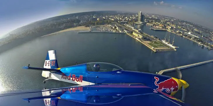 Fanděte Martinu Šonkovi: zájezd na Red Bull Air Race Balaton vč. vstupenky