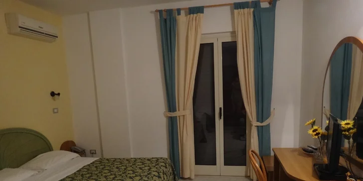 Kalábrie letecky z Brna: 8 dní v hotelu s polopenzí nebo light all inclusive
