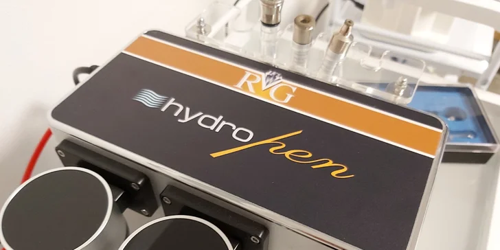 Hloubkové čištění pleti Hydropen či komplexní péče s kosmetikou Artistry