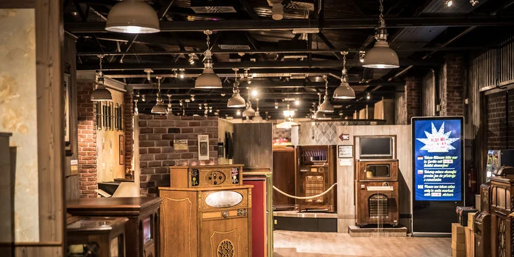 Vstupenka do muzea jukeboxů a pinballů vč. hracích tokenů pro děti i dospělé