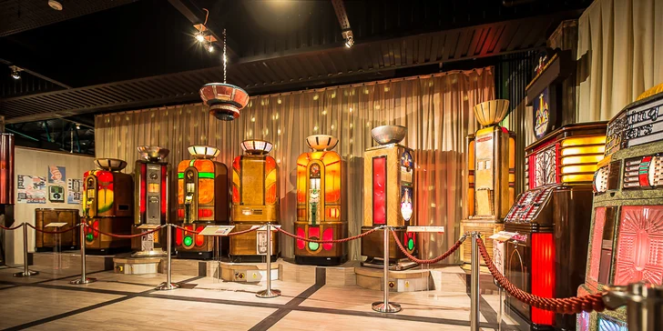 Vstupenka do muzea jukeboxů a pinballů vč. hracích tokenů pro děti i dospělé