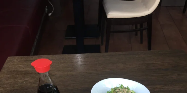 Malý či velký sushi set: maki s krevetou i makrelou, nigiri s máslovou rybou
