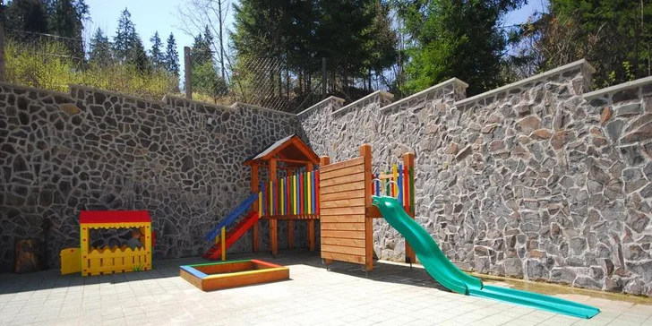 Aktivní léto pro celou rodinu: apartmány, snídaně, pobyt pro děti zdarma