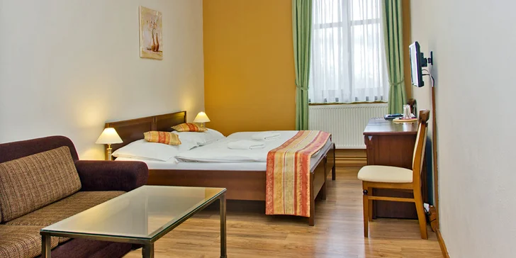 Zimní relax v Jeseníkách: Wellness saunový svět, polopenze i skipas v ceně