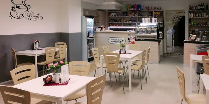 Utopenec s pečivem a točené pivo nebo limonáda v rodinném občerstvení