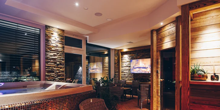 2 hodiny v ráji: privátní wellness & spa s lahví prosecca i miskou jahod pro dva