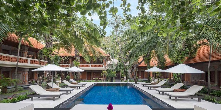 Za exotikou do 4* resortu na Bali: 6–12 nocí se snídaní, bazény, přímo u pláže a česky hovořící delegát