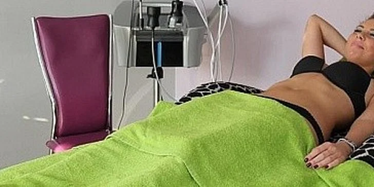 Liposukce 3.generace zhubněte až 6cm na objemu ze strojem VACaVITE Prestige