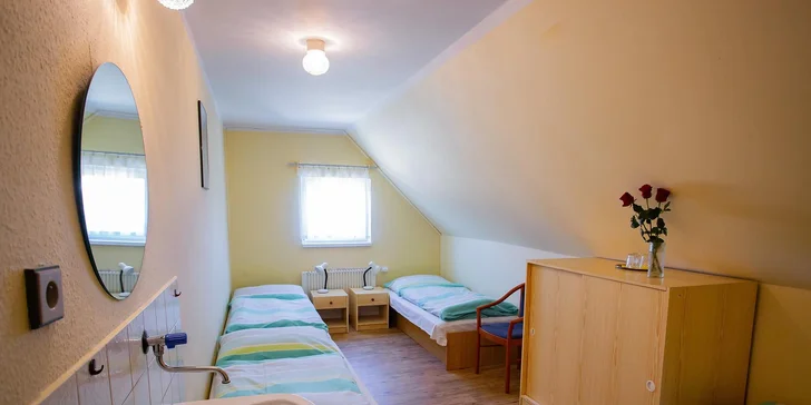 Víkendový rodinný pobyt u Mácháče: polopenze a dětský animační program