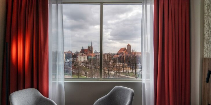 4* pobyt u centra Vratislavi: hotel přímo u Odry, snídaně a možnost wellness