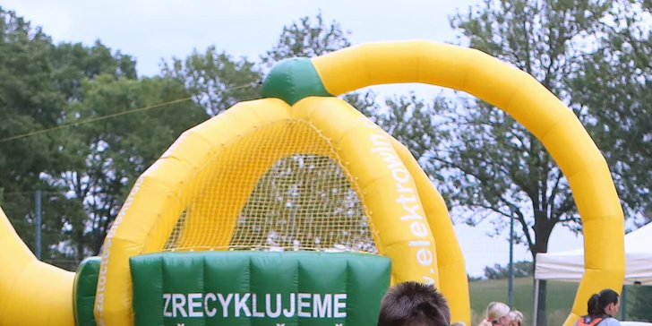 Zahopsejte si: klokaní boty nebo pogo skákací tyč na 30, 60 nebo 90 min.