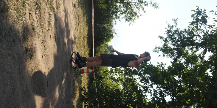 Zahopsejte si: klokaní boty nebo pogo skákací tyč na 30, 60 nebo 90 min.