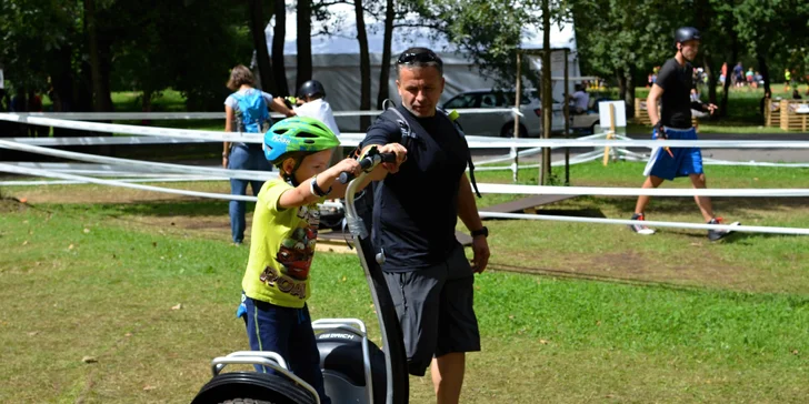 Vozítko Segway na 30, 60 či 90 minut: jízda po vyznačené dráze s dozorem