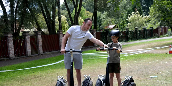 Vozítko Segway na 30, 60 či 90 minut: jízda po vyznačené dráze s dozorem