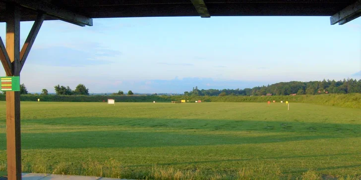 Vstup na driving range pro dva a 100 nebo 400 míčků