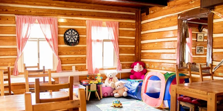 Nově zrekonstruovaná chata v Krkonoších: apartmán až pro 4 osoby a snídaně