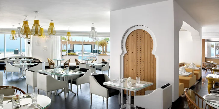 Prosluněné dny v emirátu Fujairah: 4–12 nocí v 5* hotelu, bazén a wellness