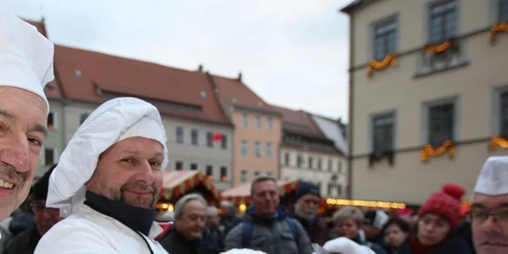 Od 13:00 hodin budete mít osobní volno na nákupy, prohlídku trhů nebo památek v Pirně
