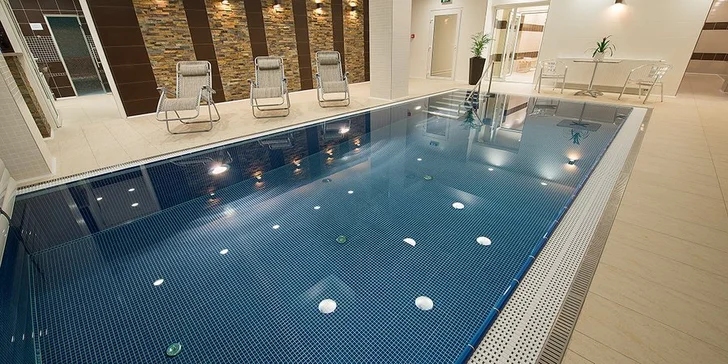 Dovolená v Železných horách: chatka pro 4 osoby, polopenze, wellness i sport
