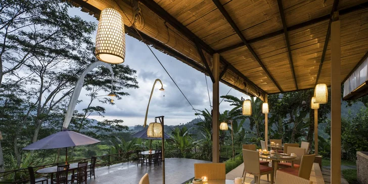 Svatba na Bali: 7 nocí v 3* a 4* hotelech, obřad na pláži i v chrámu a rafting