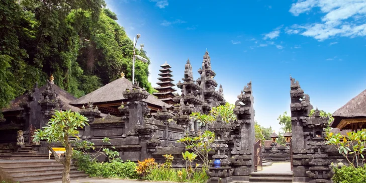 Svatba na Bali: 7 nocí v 3* a 4* hotelech, obřad na pláži i v chrámu a rafting