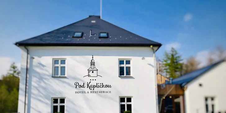 Jeseníky: hotel ve skandinávském stylu, snídaně a láhev vína