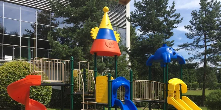 Pobyt v Sadeckých Beskydech: horský hotel s wellness, sportovišti a polopenzí