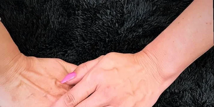 Péče o ruce: Modeláž nehtů včetně zdobení pro všechny délky nehtů