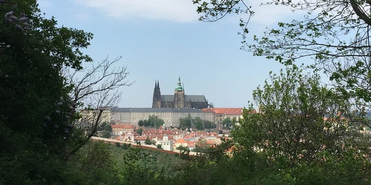 Prahou s očima dokořán: komentované vycházky s průvodcem