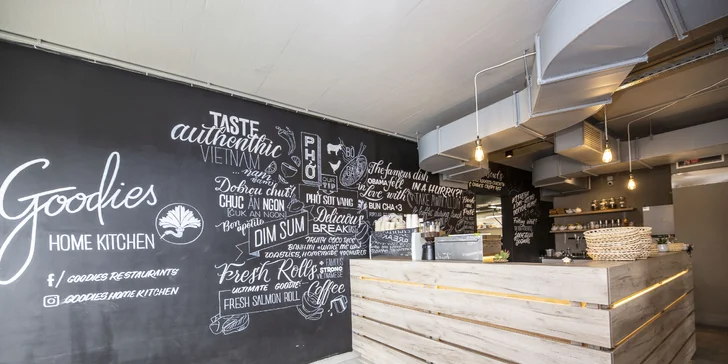 Tradiční asijské stolování: letní menu pro 1 nebo pro 2 osoby