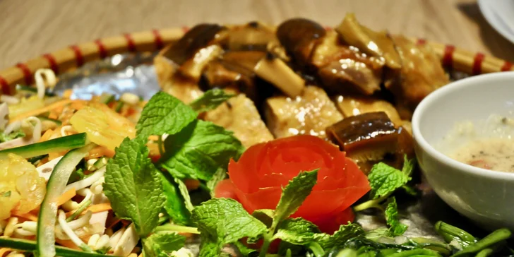 4chodové menu vietnamských specialit podle výběru pro 2 osoby