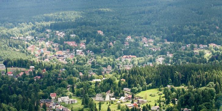 Útulný hotel ve Sklářské Porebě: ubytování až pro 4 osoby s polopenzí