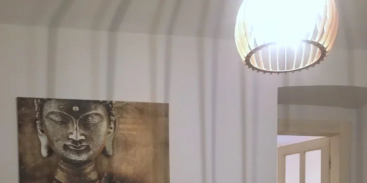 Léto s jógou: 1–5 lekcí jógy pro začátečníky i pokročilé v Eka Yoga Space