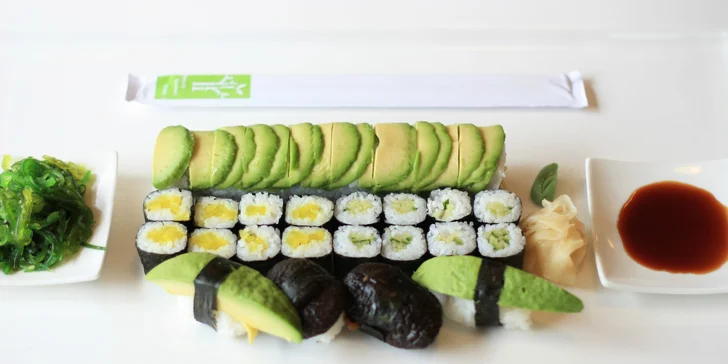 Milujeme sushi: veganský set i rolky se sépií či úhořem v restauraci Sushikko